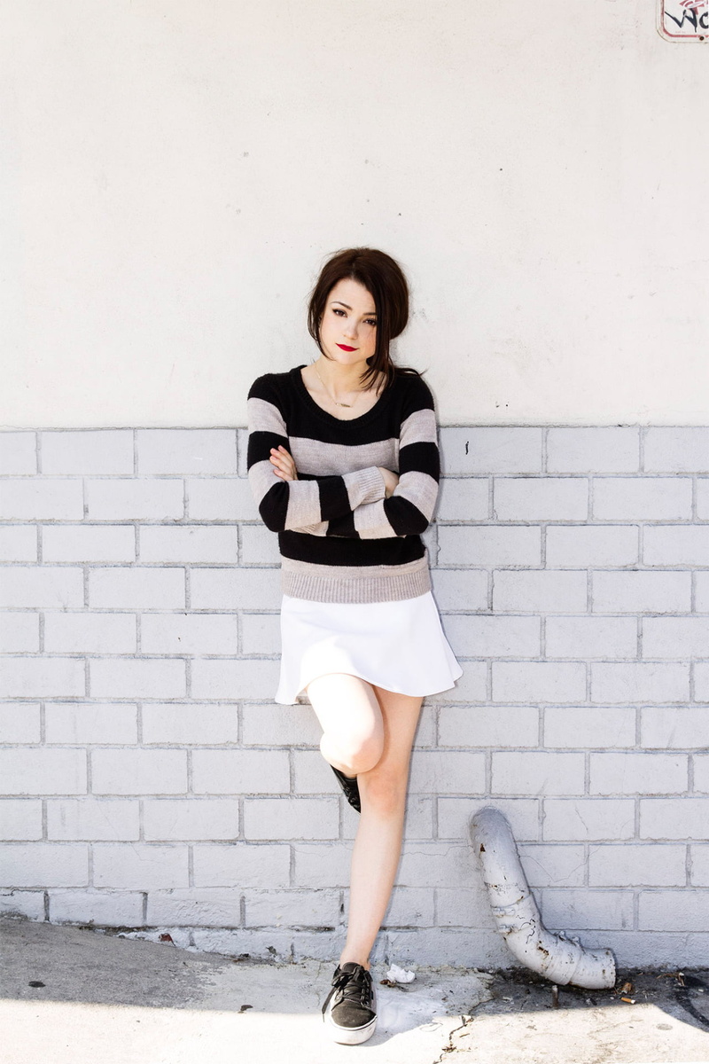 1080P, women, lipstick, brunette, red lipstick, Kathryn Prescott, actress