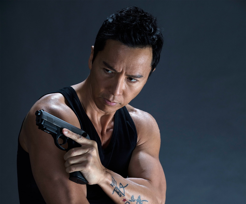 top, black, tank, Xiang, man, automatic, holding, xXx: Return of Xander Cage, semi, 2K, pistol, Donnie Yen