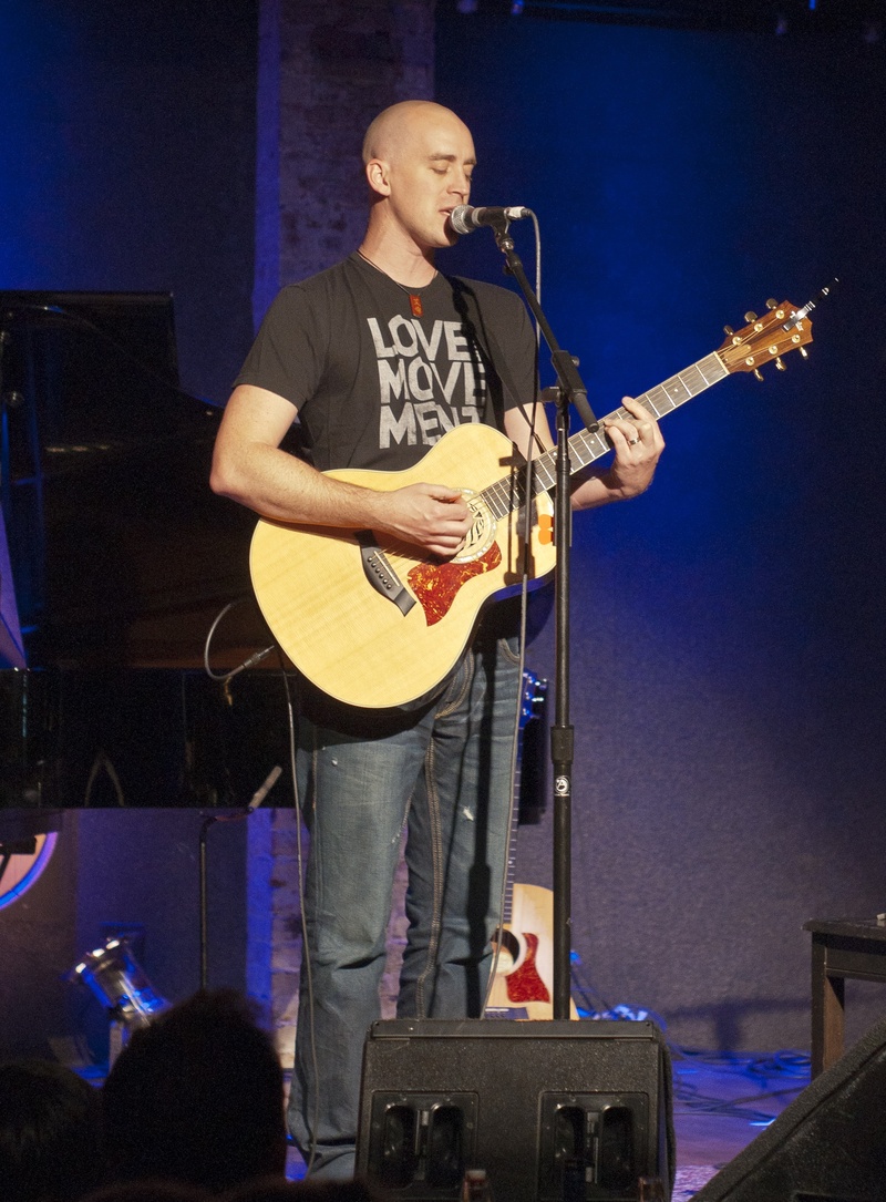 event, music festival, performance, wells, real people, entertainment occupation, plucking an instrument, jazz Music, entertainment, 2K, guitar, stage