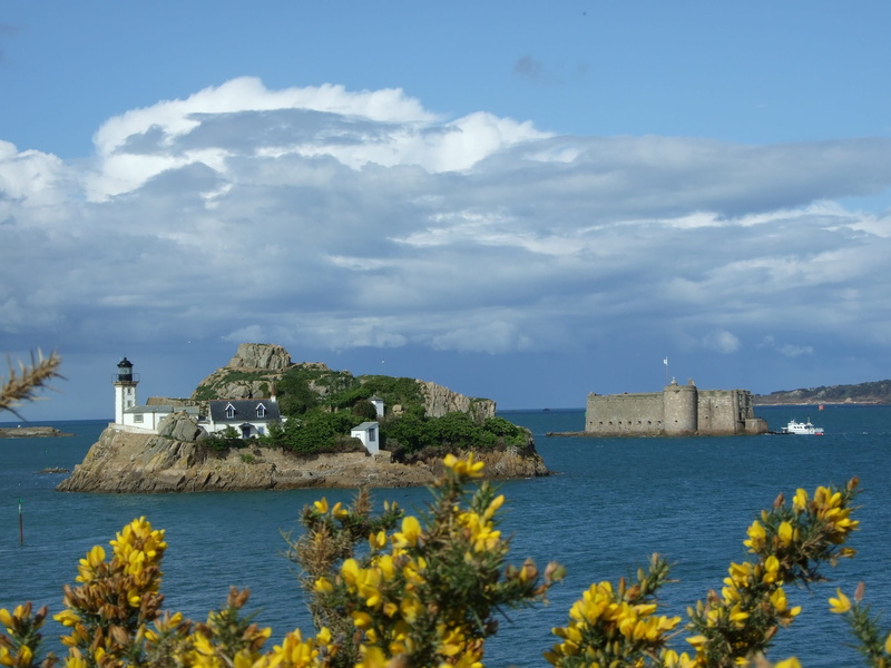 scenics - nature, day, castle bull, Island, history, castle, built structure, outdoors, Brittany, fort, water, waterfront, building exterior, cloud - sky