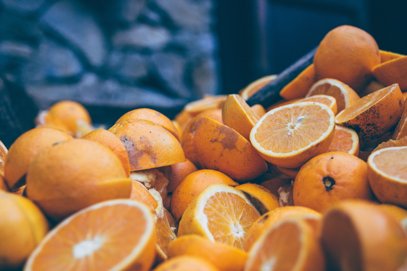 slice, organic, fruits, ripe, parco museo jalari, cross section, no people, fruit, freshness, large group of objects, snack, citrus fruit, orange color