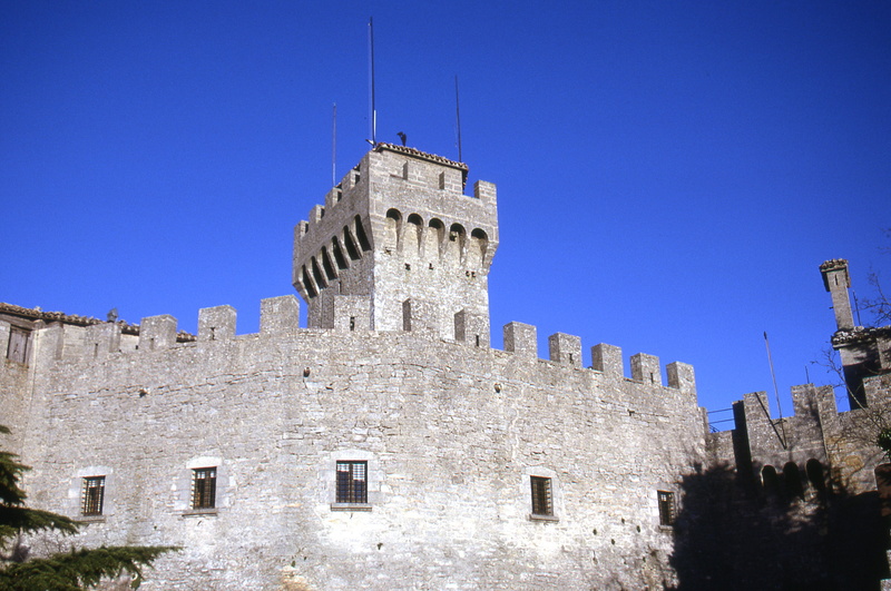 history, gothic style, old, san marino, building exterior, architecture, sky, clear sky, travel, 4K, no people, outdoors, low angle view, building, travel destinations