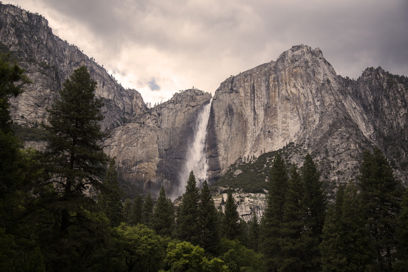mountain peak, environment, 5K, national park, waterfall, yosemite, landscape, evergreen, pine tree, coniferous tree, cliff, scenics - nature, nature