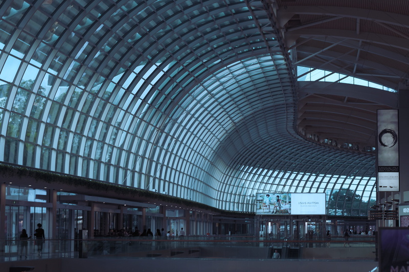built structure, observatory, town, travel, ceiling, public transportation, arch, human, arched, office building, hangar, metropolis, urban, railroad station platform