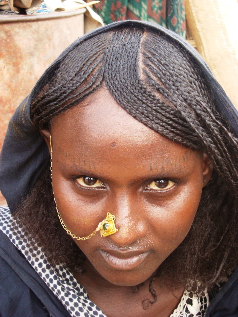 close-up, real people, african people, ethiopian girl, adult, african ethnicity, front view, human body part, hoodie, african woman, one person, gray, leisure activity