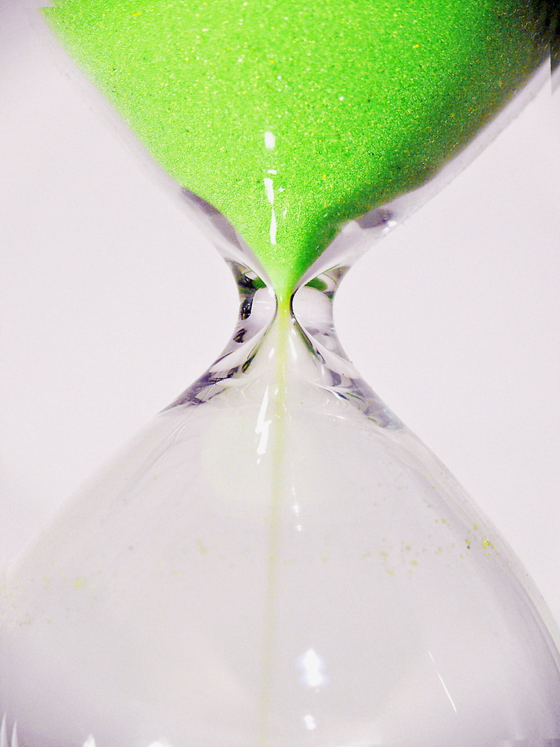 water, interval, green color, hourglass, while, motion, instrument of time, close-up, style, egg timer, period, still life, chronometer, tense, hour, land