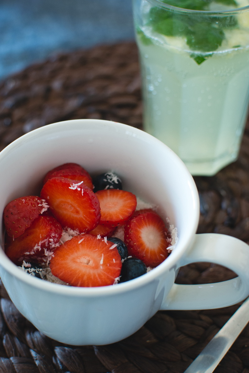fruit, drink, oatmeal, breakfast, healthy, 5K, dessert, coconut, yogurt, berry fruit, refreshment, red, household equipment, bowl, strawberries, still life