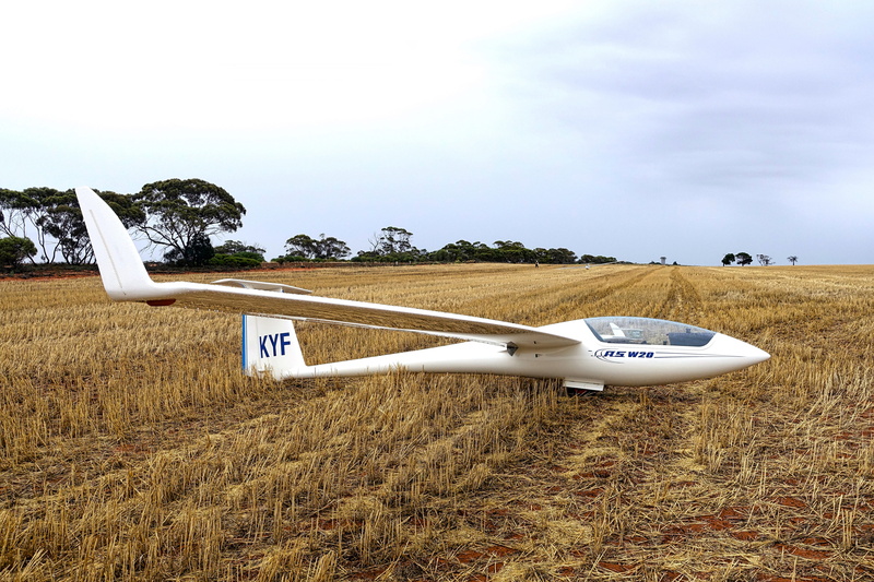 nature, landscape, land, Airplane, sport, air Vehicle, day, plant, sky, 5K, Glider, aircraft Wing, asw20, mode of transportation, Landing, outdoors, aircraft