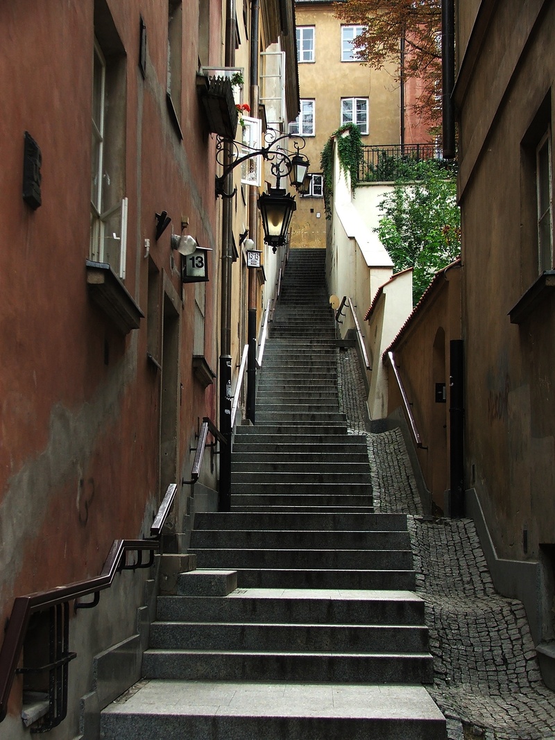the old town, direction, built structure, alley, railing, architecture, 1080P, city, day, staircase, stair, outdoors, building exterior, narrow, steps and staircases