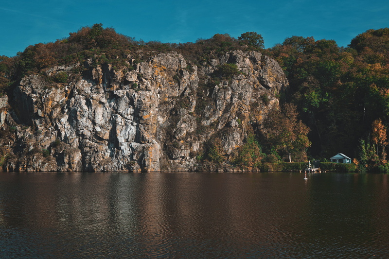 lake, water, forest, land, cliff, autumn, mountain, no people, tones, waterfront, house, tranquil scene, dinan, clouds, rock formation, beauty in nature