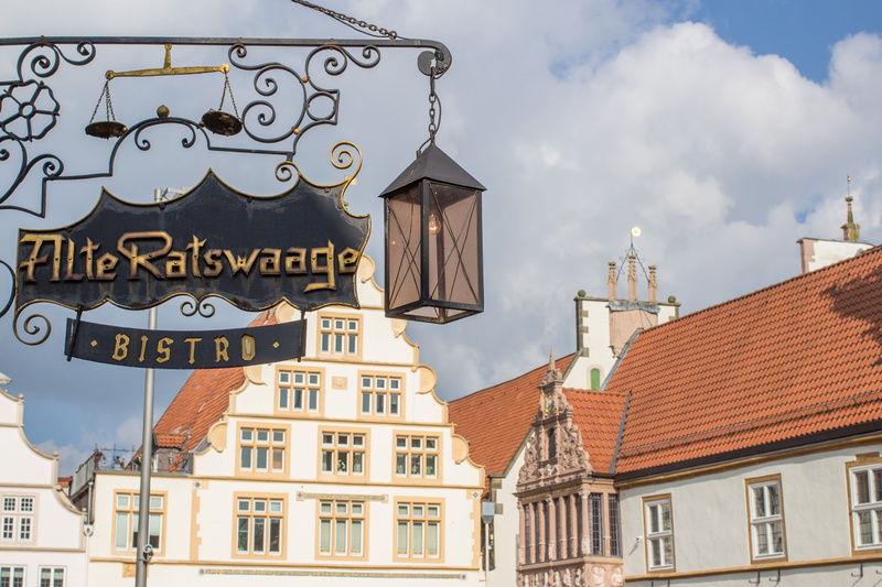 bowever, old town, facade, roof, stadtmitte, text, sign, row house, sky, building, hanseatic city, germany, lemgo, communication, town hall, marketplace
