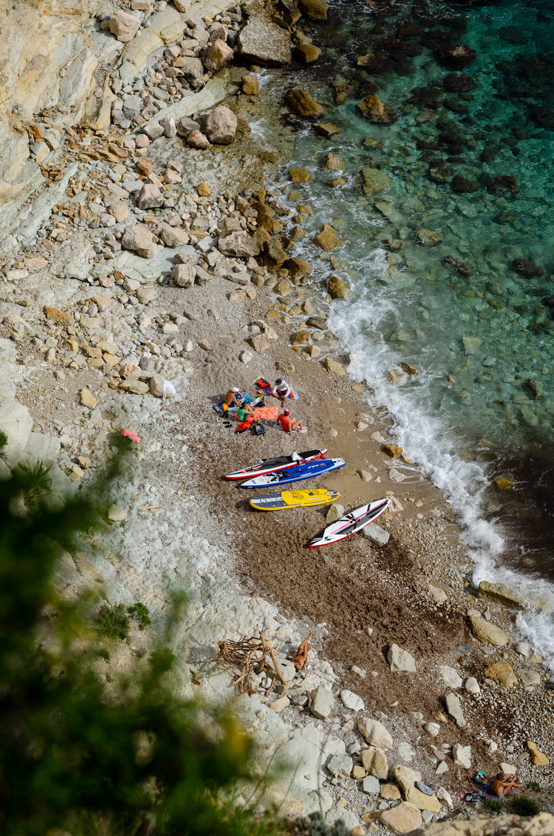 real people, nature, men, french national park, eye, rock - object, selective focus, seashore, south of france, 4K, water, mountain, high angle view, photography