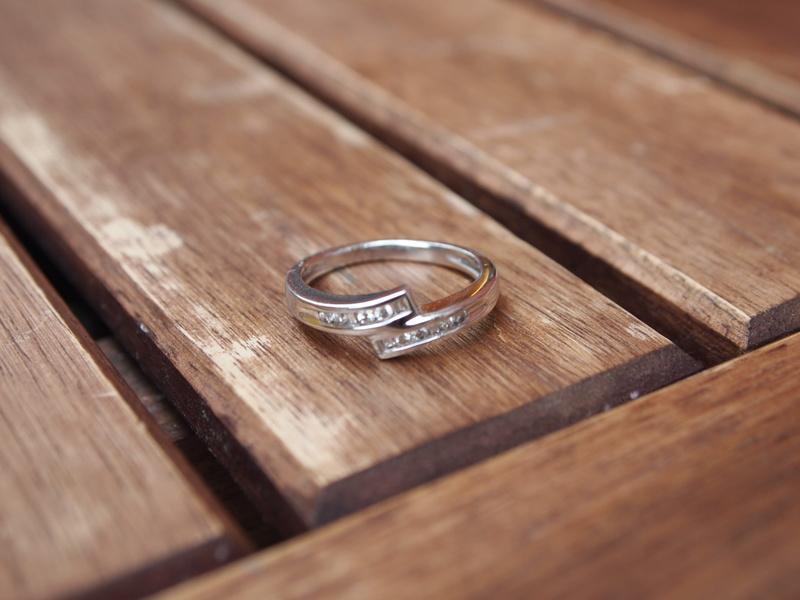 4K, mesa, ring, novia, selective focus, celebration, spain, togetherness, wedding, oviedo, still life, anillo, wood - material, life events, positive emotion