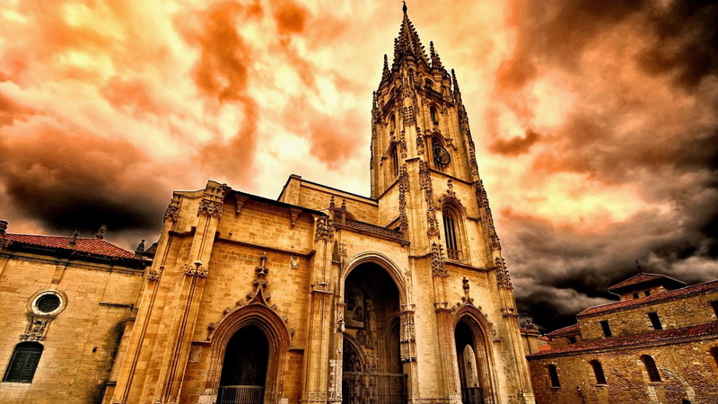 clock, built structure, spirituality, sky, place of worship, the past, no people, 1080P, arch, oviedo cathedral, old, low angle view, travel destinations