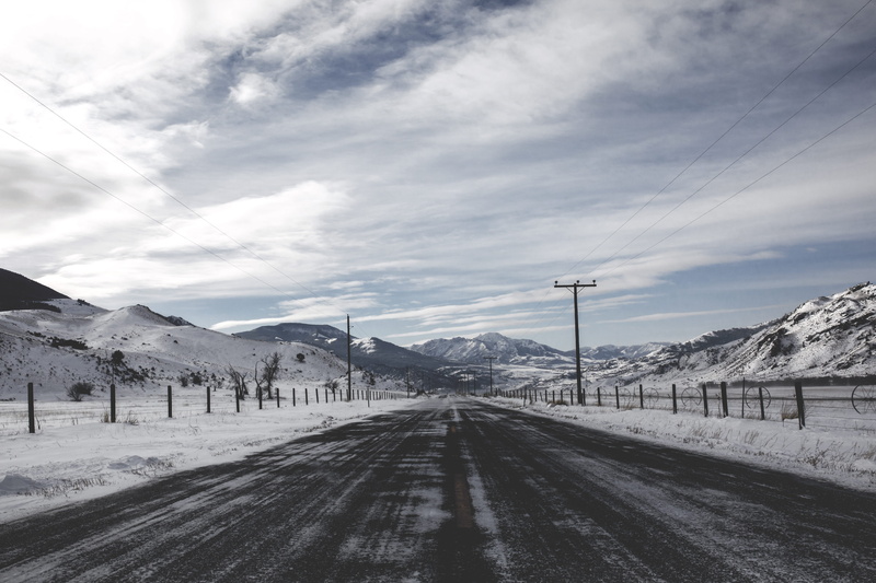 beauty in nature, sight see, nature, open road, mountain, covering, no people, road, winter, white color, outdoors, electric, day, the way forward, cloud - sky