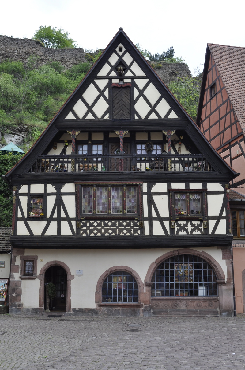 sky, built structure, kaysersberg, building exterior, connection, nature, no people, tree, architecture, 4K, switzerland, house, residential district