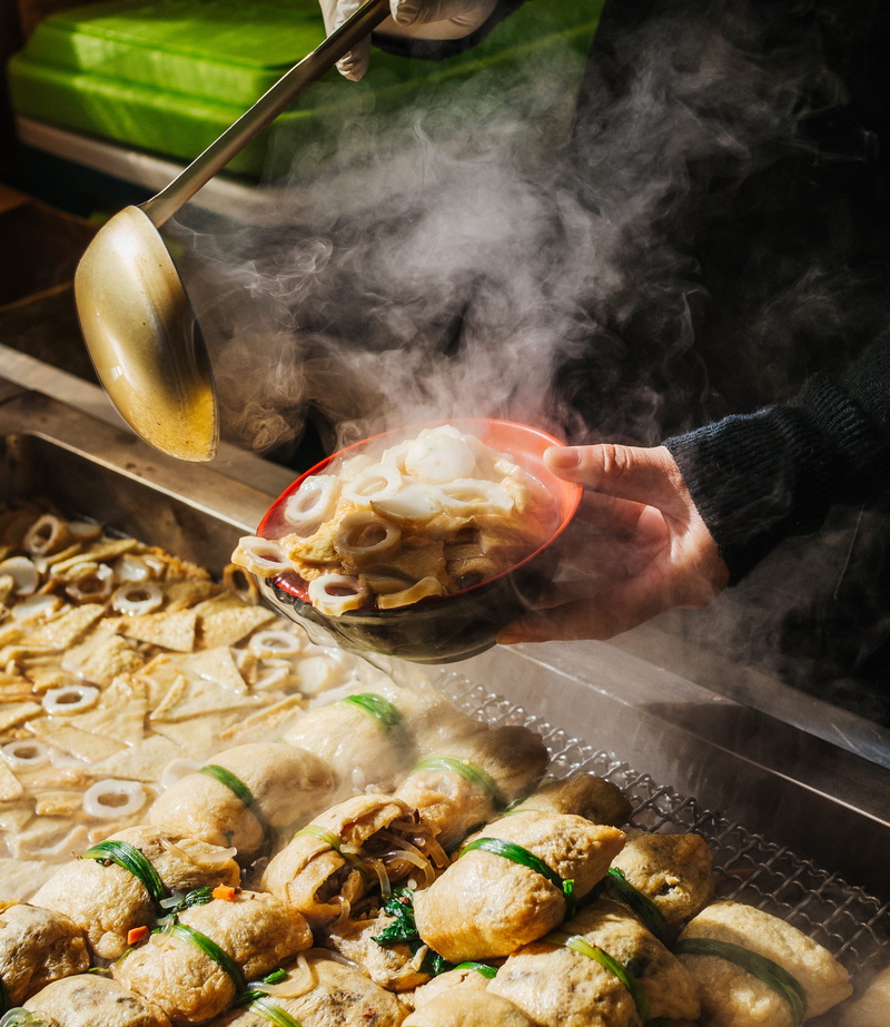 confectionery, dish, culinary, one person, kitchen utensil, sweets, human hand, smoke - physical structure, bread, market, restaurant, hand, heat - temperature
