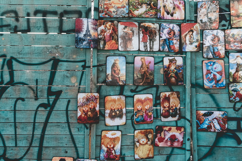choice, ukraine, pictures, wall, full frame, people, multi colored, male likeness, wall - building feature, cats, representation, human representation