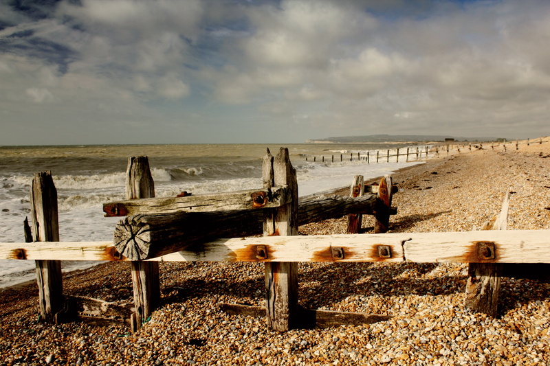 sea, village, town, post, wood - material, cloud - sky, sky, rye, wooden post, incidental people, britain, great, 5K, beauty in nature, bench, coast, sun