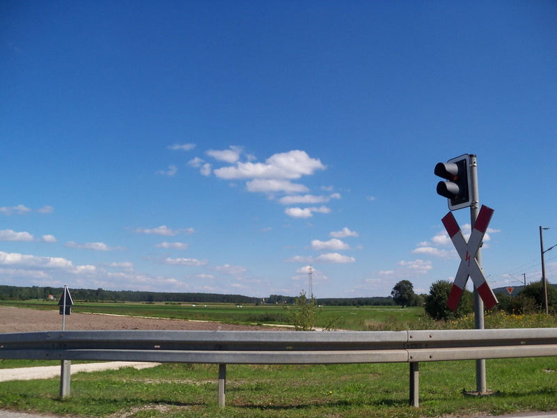 protection, Level Crossing, 720P, level, sky, sport, day, safety, cloud - sky, transportation, train, land, alarm system, road sign, no people, field