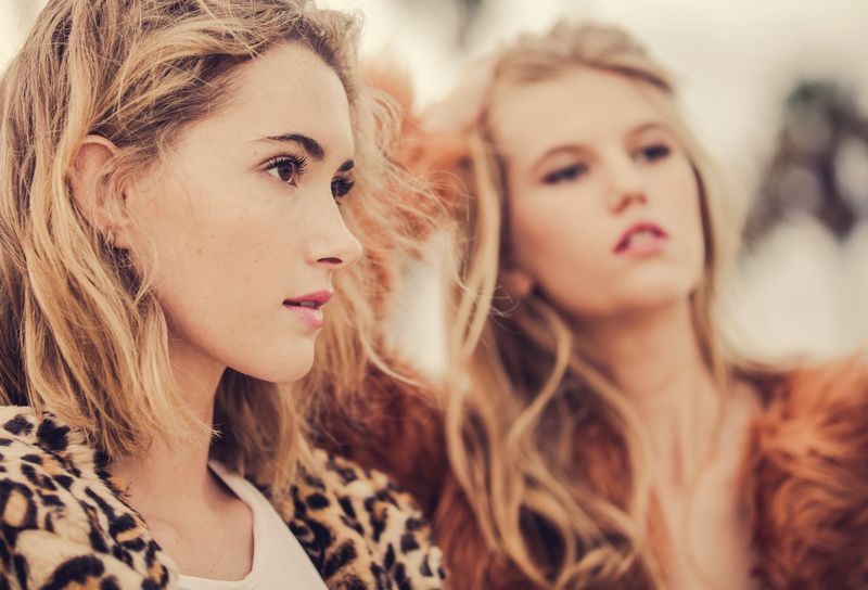 fur coats, 2K, two women, face, women, model, blonde, focus points