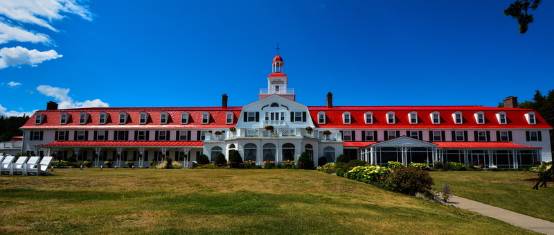 plant, built structure, no people, colors, building exterior, grass, contrast, sky, city, history, québec, red, government, blue, architecture, summer