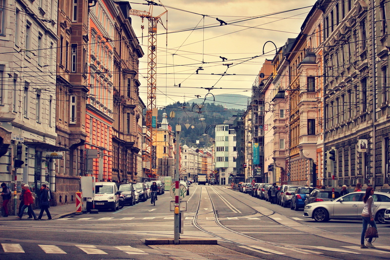 cultures, tourism, travel, innsbruck, motor vehicle, mode of Transport, famous Place, city, history, cityscape, group of people, 5K, house, road marking