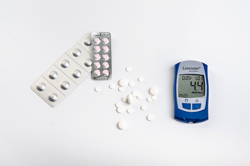 blister pack, finance, number, elta, indoors, capsule, pill container, technology, close-up, diabetes, dose, medication, blood glucose meter, equipment