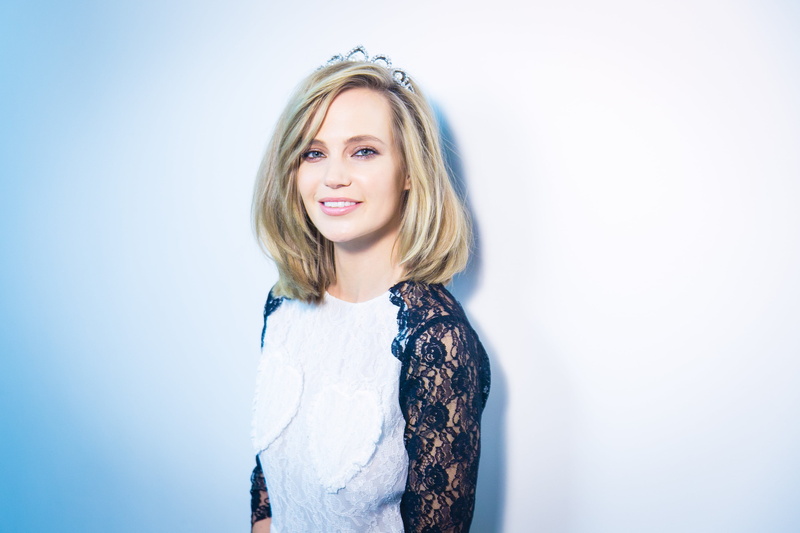2K, singer, Natalia Ionova, blonde, Glucose, smile