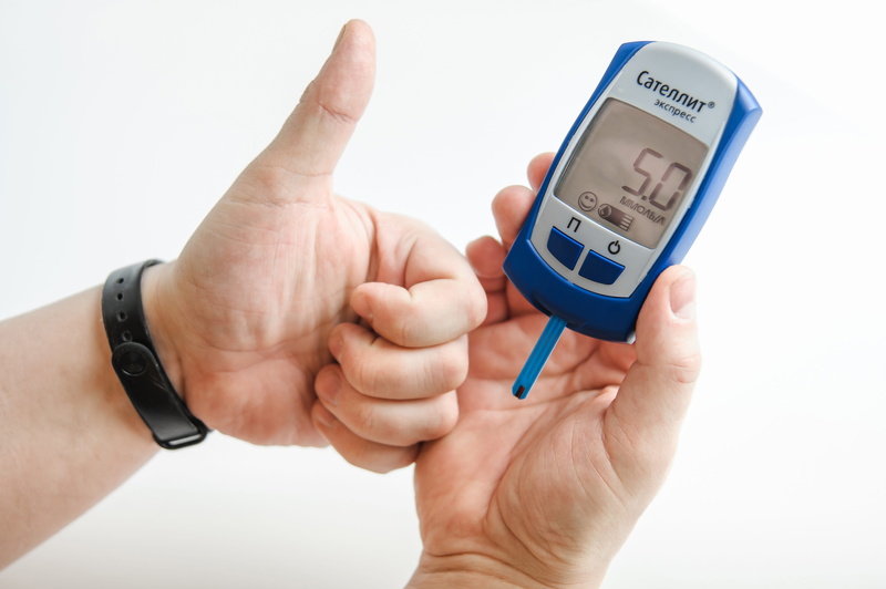 diabetes, meter - instrument of measurement, number, satellite express, technology, time, human hand, hand, close-up, medical equipment, body part, studio shot