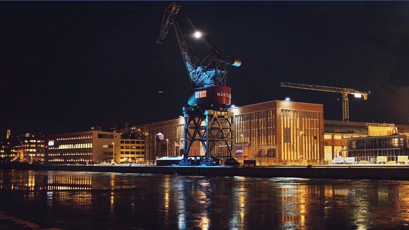 crane, wärtsilä, calm, sculpture, built structure, night, architecture, 1080P, travel destinations, sky, water, river, no people, pier, skyscraper, nature