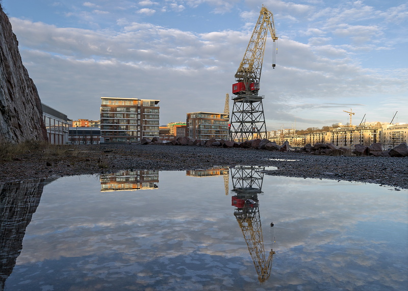 building exterior, tall - high, city, reflection, landscape, turku, nature, building, sky, wärtsilä, day, crane - construction machinery, machinery, skyscraper