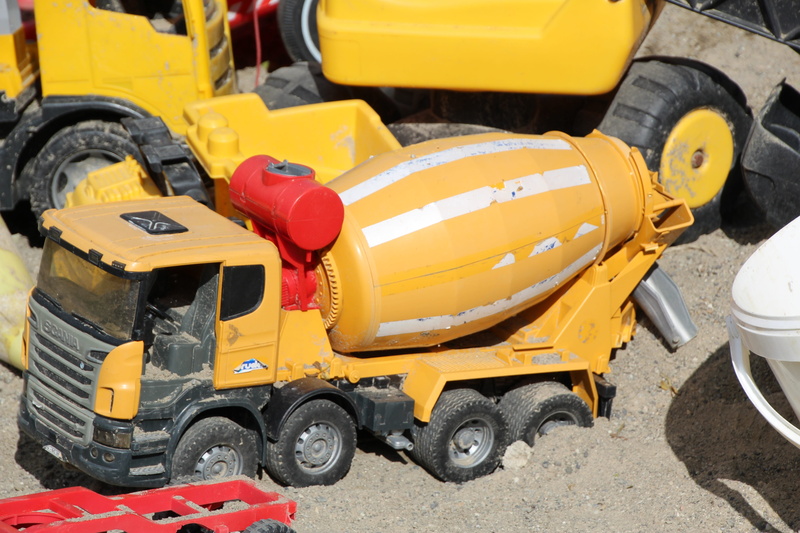 5K, transportation, construction industry, street, city, traffic, land vehicle, childrens vehicles, day, children toys, outdoors, tire, Toys, construction site