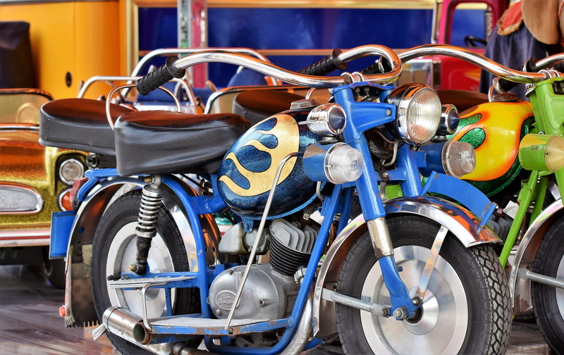 ride, black, absence, day, old, oktoberfest, blue, carousel, street, fair, movement, carousel motorcycle, 4K, year market, outdoors, hustle and bustle
