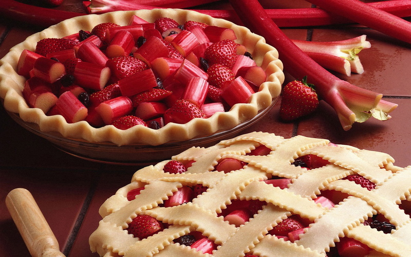 close-up, fruitcake, red, temptation, food, sweet food, dessert, sweet, 2K, food and drink, strawberry, berry fruit, baked, pie, indoors, indulgence, sweet pie