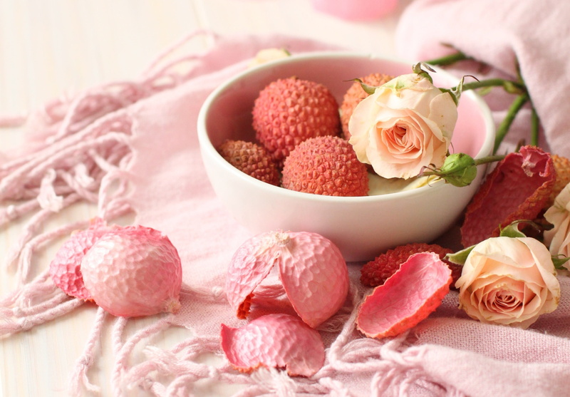 bowl, backgrounds, food and drink, freshness, indoors, flower, food, white, dogwood, fruits, rose, celebration, petals, no People, studio shot, nature