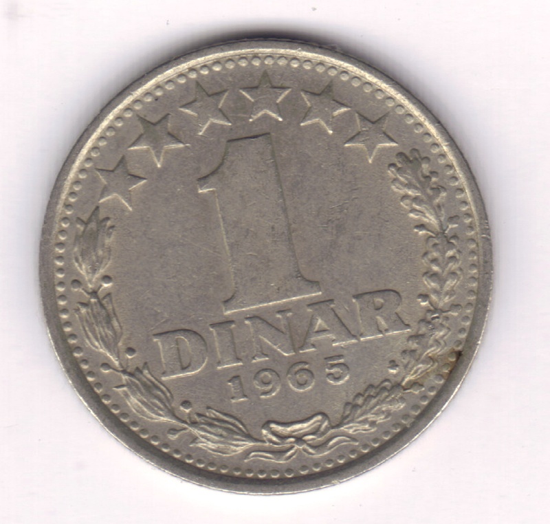 old, history, no people, wealth, number, financial, currency, banking, silver colored, business, single object, metal, coin, success, studio shot, circle