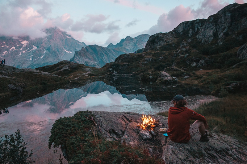 men, freedom, lifestyles, bone, landscape, journey, people, sunlight, lake, man, beside, fireplace, trekk, backpack, mountain, tree, females, vacations