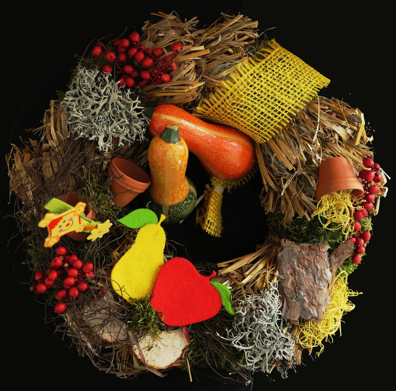 fruit, wellbeing, large group of objects, close-up, studio shot, autumn wreath, decorative, autumn, 2K, black background, bouquet, autumn flowers, autumn mood