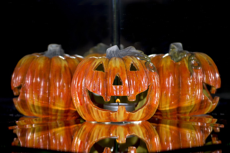 healthy eating, close-up, creepy, 4K, style, vegetable, autumn decoration, orange, golden autumn pumpkins, indoors, weird, no people, jack o lantern, illuminated