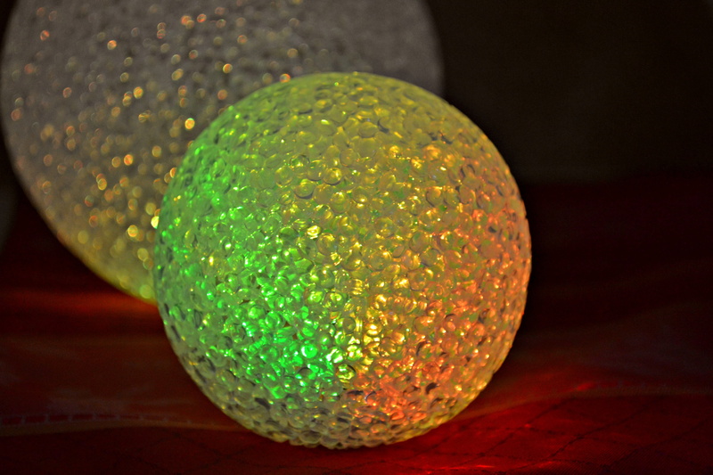sphere, eindejaarsversiering, cosy, christmas bauble, citrus fruit, decoration, glass, kerstbol, wellbeing, 4K, close-up, christmas lights, studio shot
