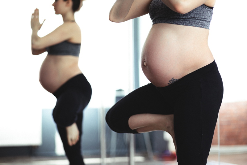 leggings, physical, standing, black, beautiful woman, health, vitality, pregnant, s, woman, 5K, women, body part, sports clothing, sport, young women
