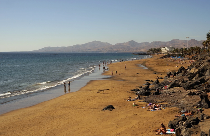 incidental people, beauty in nature, nature, outdoors, mountain, architecture, Beach, travel destinations, day, Lanzarote, Puerto Del Carmen, 5K, clear sky