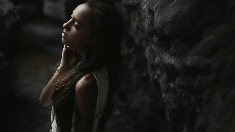 1080P, face, portrait, model, nature, depth of field, rock, closed eyes, profile, dark, open mouth, brunette, Ivan Gorokhov, women outdoors, long hair