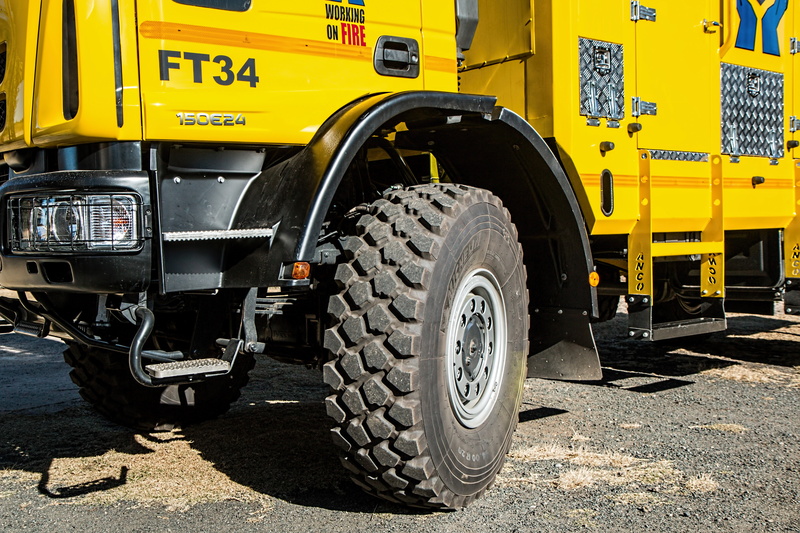 construction machinery, gray, strong, mode of transportation, fire tender, city, land vehicle, vehicle, rescue, large, emergency, firefighter, road, street