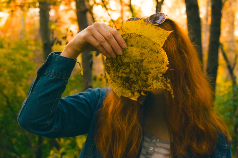 4K, falling, change, world, portrait, lake, blue, holding, focus on foreground, front view, fall, person, headshot, long hair, obscured face, corky, topeka