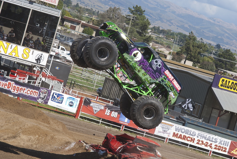 4x4, race, truck, monster truck, racing, digger, 4K, monster, grave