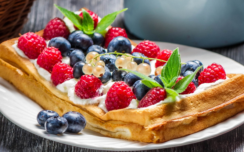 Food, Red, Blueberries, Cream, 2K, Waffles, Raspberries, Fruits, Dessert