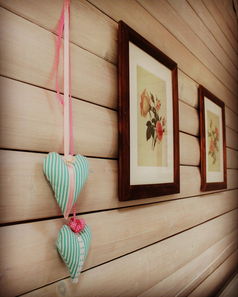 heart, atrium hotel, pink color, wall - building feature, frame, wood - material, rose, green color, indoors, pattern, idyll, 4K, creativity, day, still life