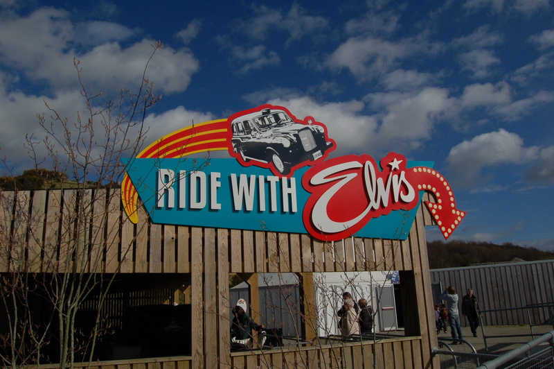 animal representation, mural, western script, representation, united kingdom, creativity, fairground ride, cloud - sky, no people, sky, day, built structure